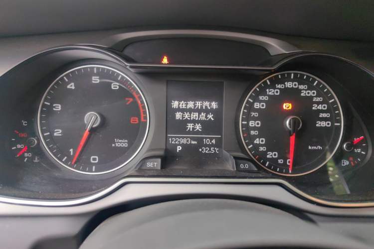 Used Audi A4L 2013 35 TFSI Automatic Comfort Model Instrument Cluster
