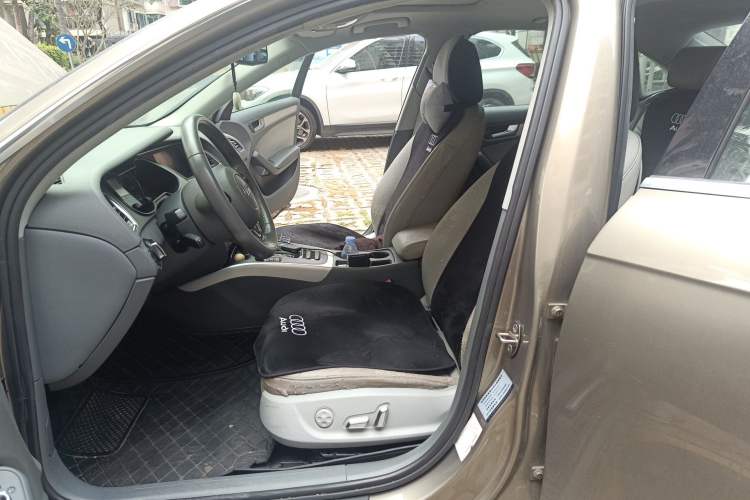 Used Audi A4L 2013 35 TFSI Automatic Standard Model Left Front Seat