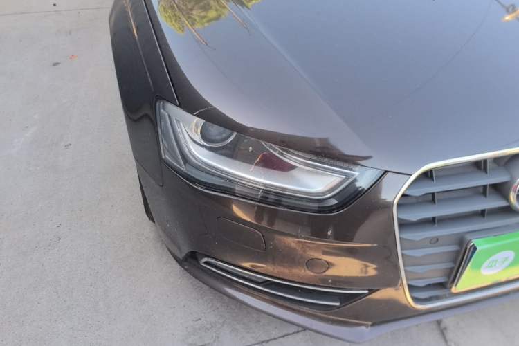 Used Audi A4L 2013 35 TFSI Automatic Standard Model Right Front Headlight