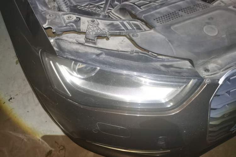 Used Audi A4L 2013 35 TFSI Automatic Technology Edition Right Front Headlight