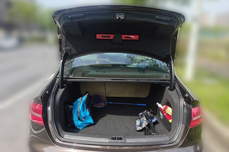 Used Audi A4L 2013 35 TFSI Automatic Standard Model Trunk