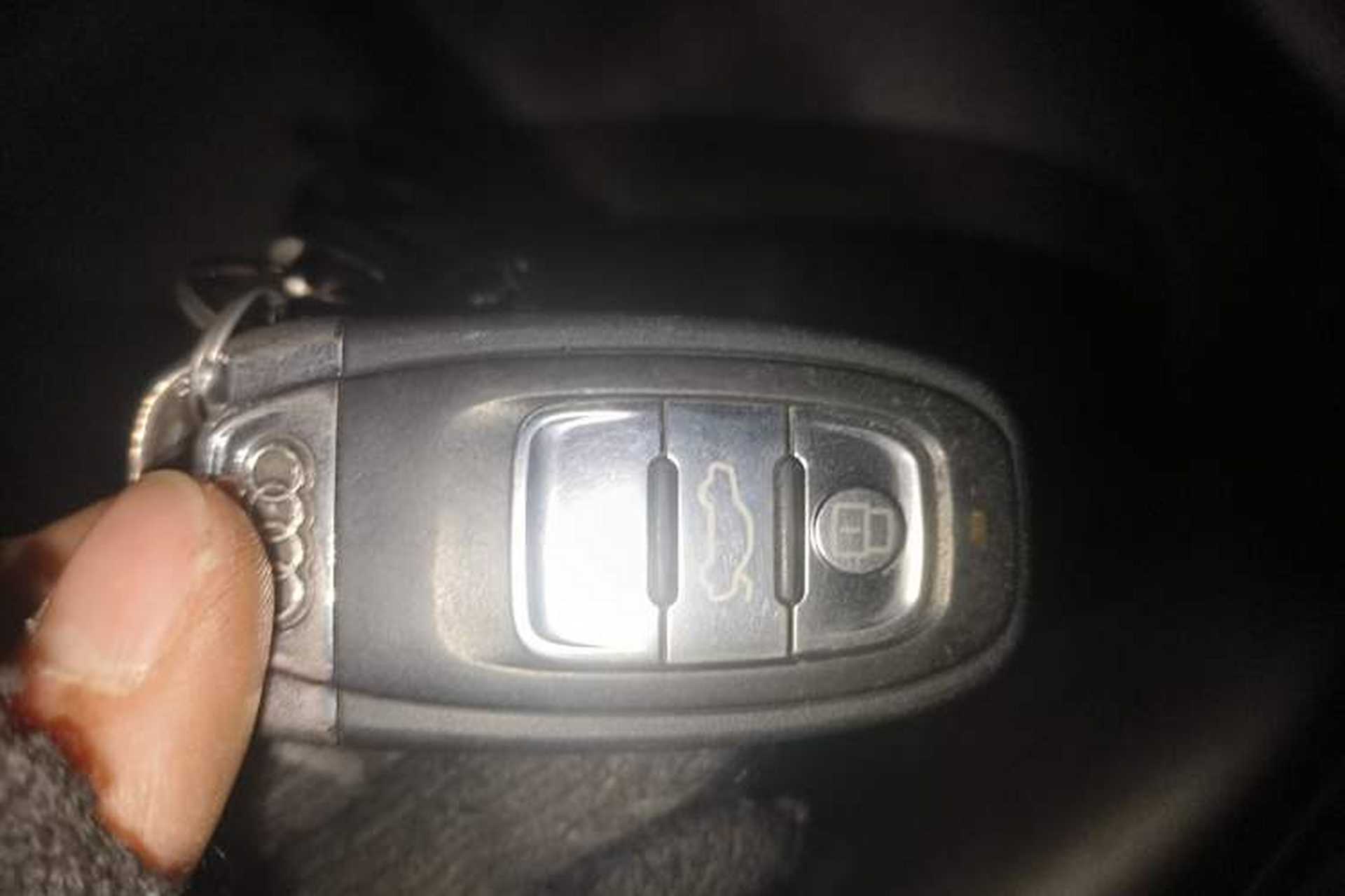 Used Audi A4L 2013 40 TFSI quattro Individual Sport Edition Vehicle Key