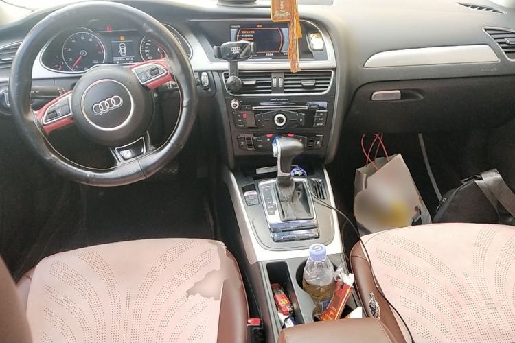 Used Audi A4L 2013 35 TFSI Automatic Standard Model Center Console