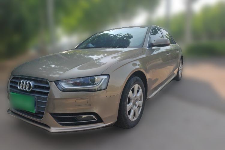 Used Audi A4L 2013 35 TFSI Automatic Comfort Model Guazi used car, China used car export, Used car for sale, Used Audi cars, Cheapest cars for sale