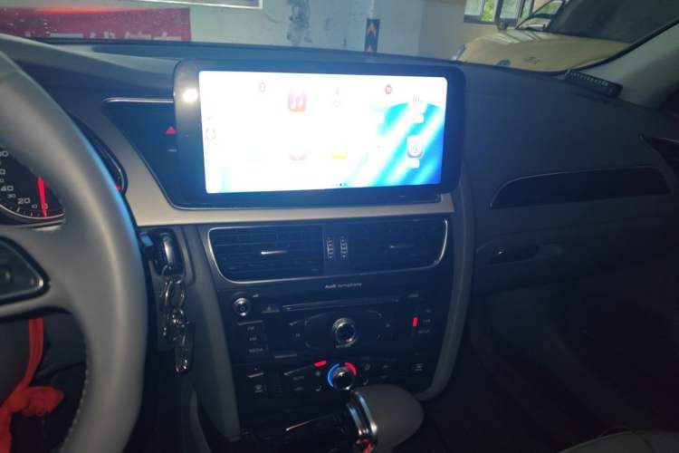 Used Audi A4L 2013 35 TFSI Automatic Comfort Model Audio And AC Panel