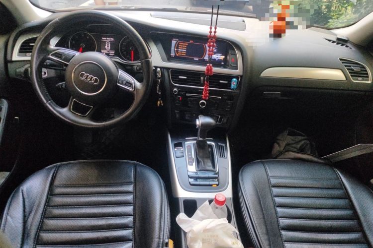 Used Audi A4L 2013 35 TFSI Automatic Standard Model Center Console