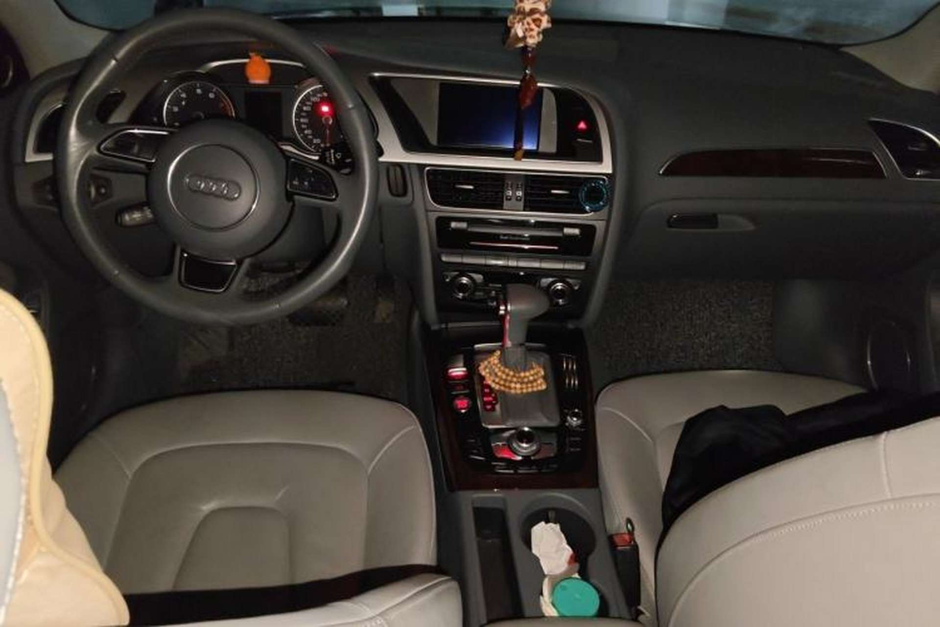 Used Audi A4L 2013 35 TFSI Automatic Luxury Model Center Console