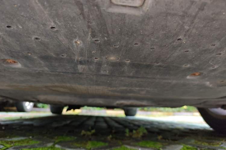 Used Audi A4L 2013 35 TFSI Automatic Standard Model Chassis Front