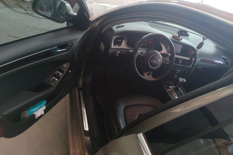 Used Audi A4L 2013 35 TFSI Automatic Comfort Model Driver Seat