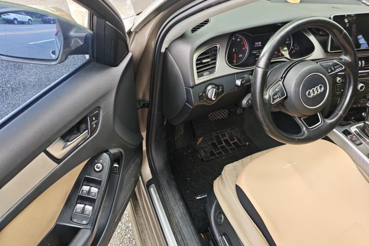 Used Audi A4L 2013 35 TFSI Automatic Standard Model Driver Seat