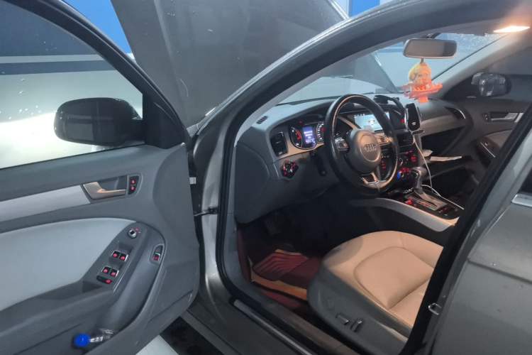 Used Audi A4L 2013 35 TFSI Automatic Standard Model Driver Seat