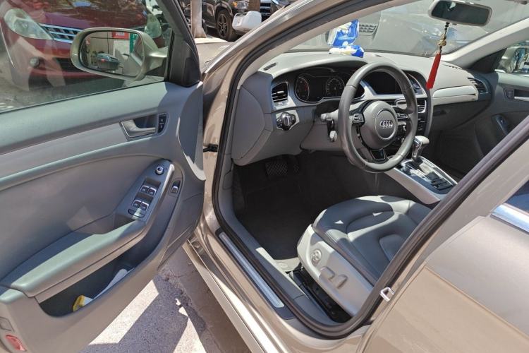 Used Audi A4L 2013 35 TFSI Automatic Standard Model Driver Seat
