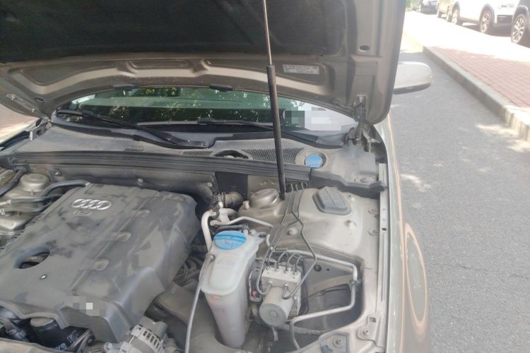 Used Audi A4L 2013 35 TFSI Automatic Standard Model Engine Bay Left