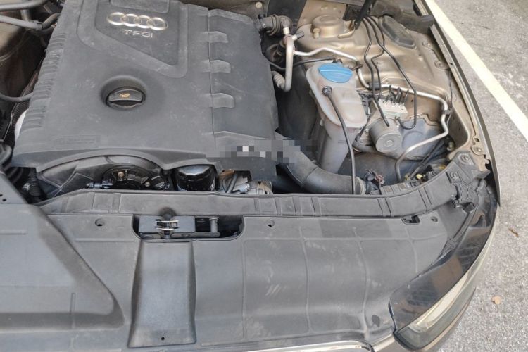 Used Audi A4L 2013 35 TFSI Automatic Standard Model Engine Bay Left