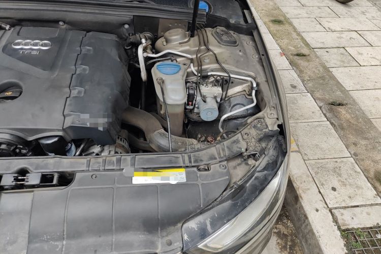 Used Audi A4L 2013 35 TFSI Automatic Standard Model Engine Bay Left