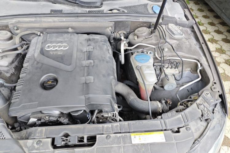 Used Audi A4L 2013 35 TFSI Automatic Standard Model Engine Bay Left