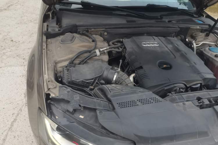 Used Audi A4L 2013 35 TFSI Automatic Technology Edition Engine Bay Right