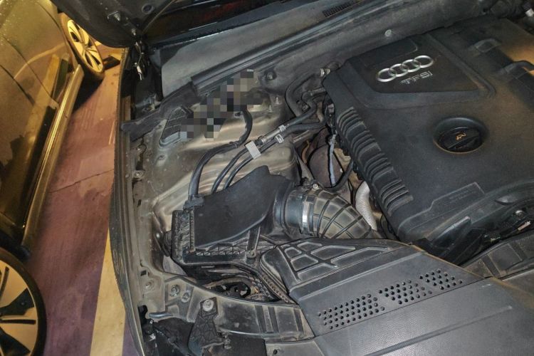 Used Audi A4L 2013 35 TFSI Automatic Standard Model Engine Bay Right