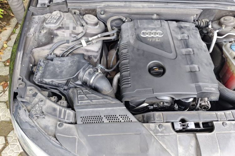 Used Audi A4L 2013 35 TFSI Automatic Standard Model Engine Bay Right