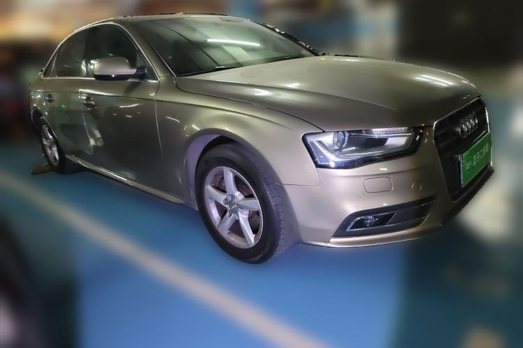 Used Audi A4L 2013 35 TFSI Automatic Comfort Model Front Right 45 Deg