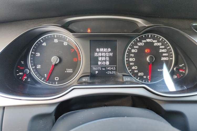 Used Audi A4L 2013 35 TFSI Automatic Standard Model Instrument Cluster