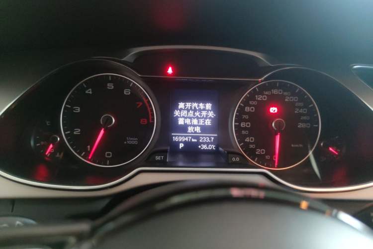 Used Audi A4L 2013 35 TFSI Automatic Comfort Model Instrument Cluster
