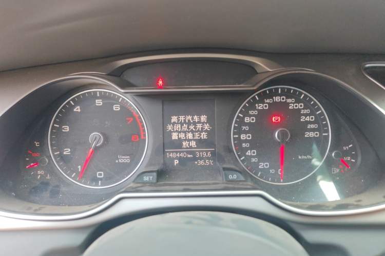 Used Audi A4L 2013 35 TFSI Automatic Comfort Model Instrument Cluster