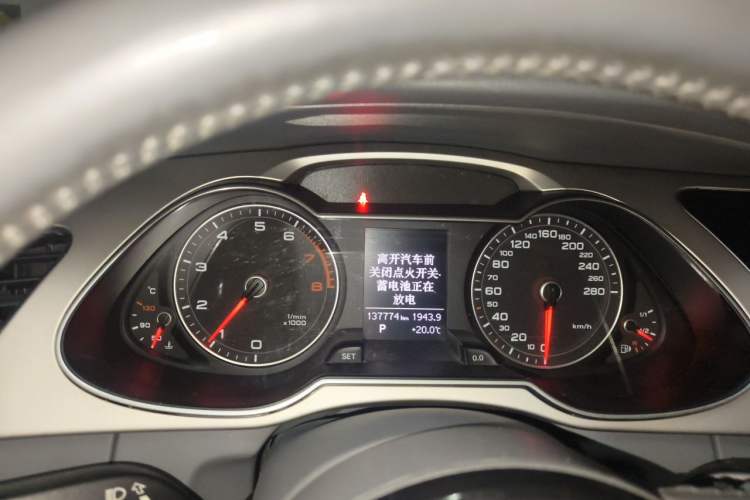 Used Audi A4L 2013 35 TFSI Automatic Comfort Model Instrument Cluster