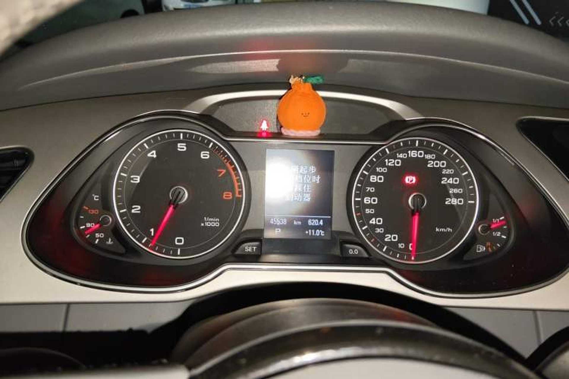 Used Audi A4L 2013 35 TFSI Automatic Luxury Model Instrument Cluster