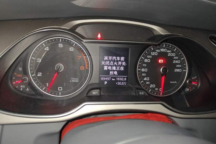 Used Audi A4L 2013 35 TFSI Automatic Comfort Model Instrument Cluster