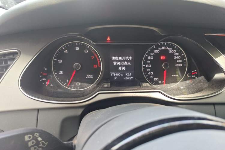 Used Audi A4L 2013 35 TFSI Automatic Standard Model Instrument Cluster
