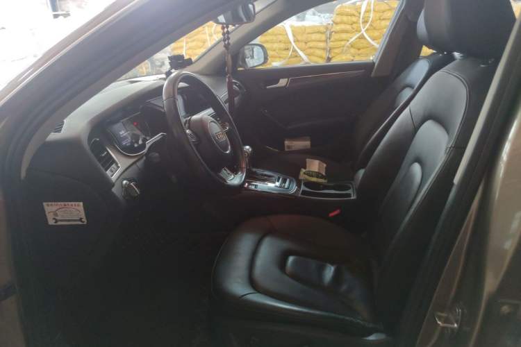 Used Audi A4L 2013 35 TFSI Automatic Comfort Model Left Front Seat
