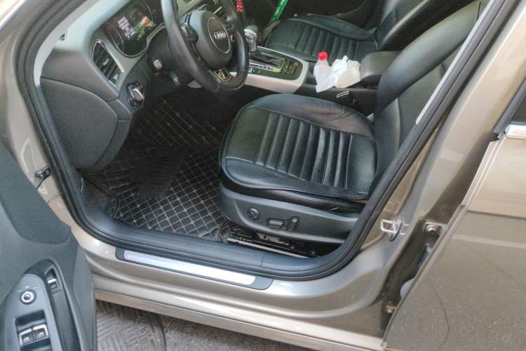 Used Audi A4L 2013 35 TFSI Automatic Standard Model Left Front Seat