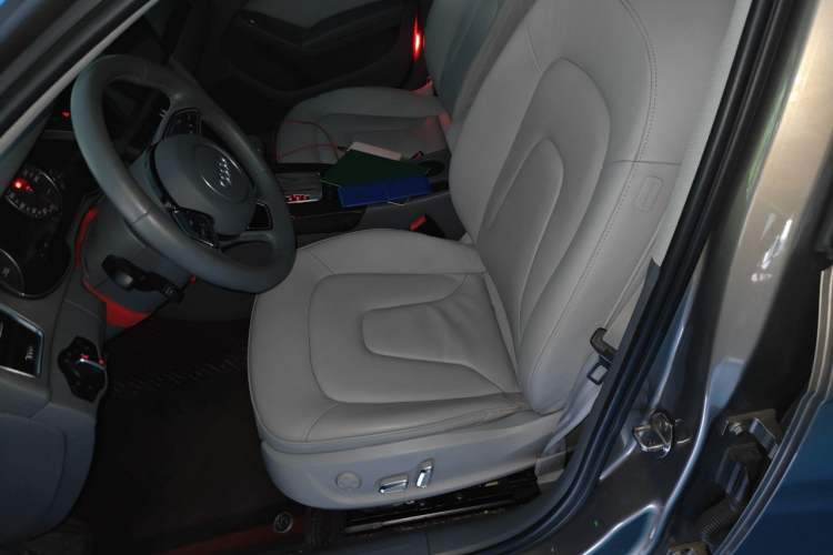 Used Audi A4L 2013 35 TFSI Automatic Comfort Model Left Front Seat