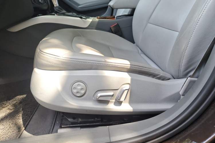 Used Audi A4L 2013 35 TFSI Automatic Standard Model Left Front Seat
