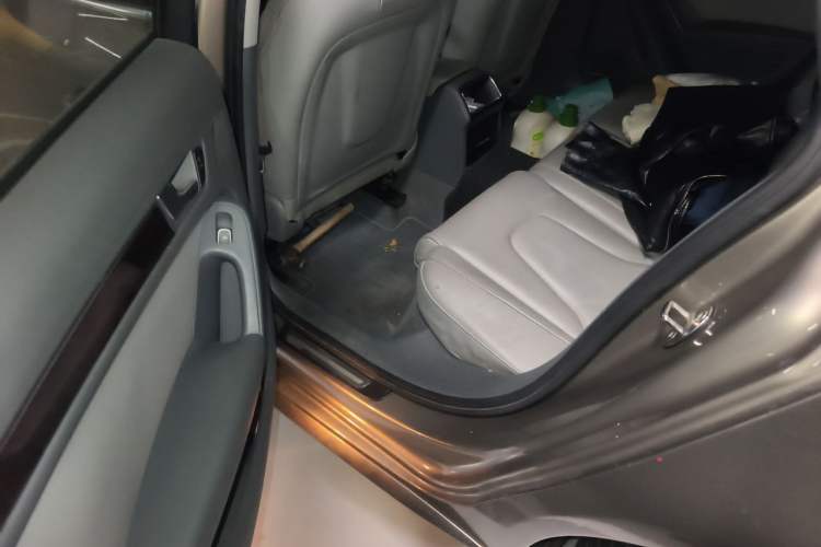 Used Audi A4L 2013 35 TFSI Automatic Comfort Model Left Rear Seat