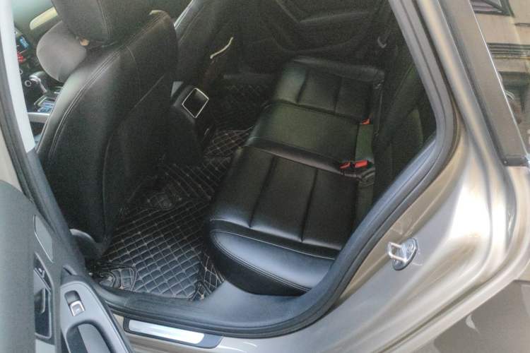 Used Audi A4L 2013 35 TFSI Automatic Standard Model Left Rear Seat