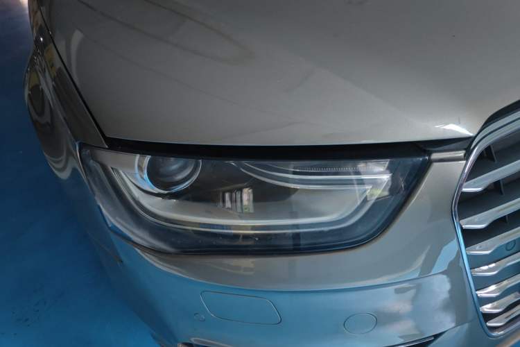 Used Audi A4L 2013 35 TFSI Automatic Comfort Model Right Front Headlight