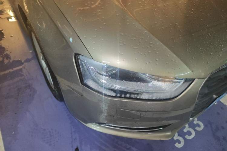 Used Audi A4L 2013 35 TFSI Automatic Standard Model Right Front Headlight