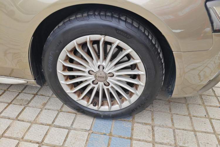 Used Audi A4L 2013 40 TFSI quattro Individual Sport Edition Right Front Wheel Hub