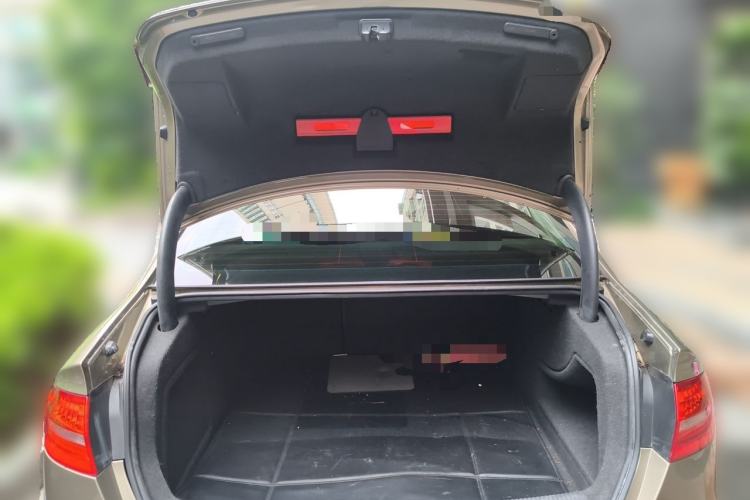 Used Audi A4L 2013 35 TFSI Automatic Comfort Model Trunk
