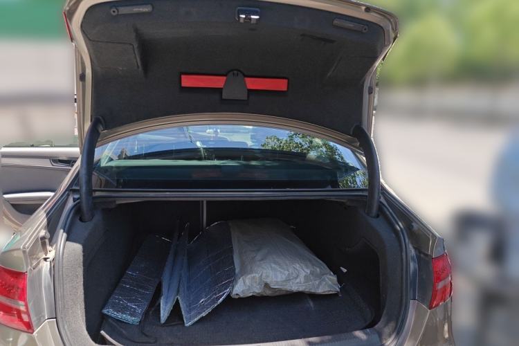 Used Audi A4L 2013 35 TFSI Automatic Standard Model Trunk