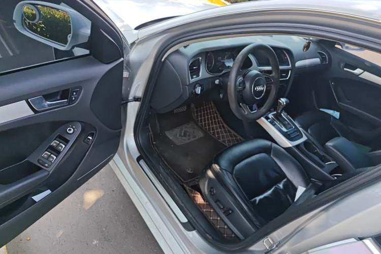 Used Audi A4L 2013 35 TFSI Automatic Standard Model Driver Seat