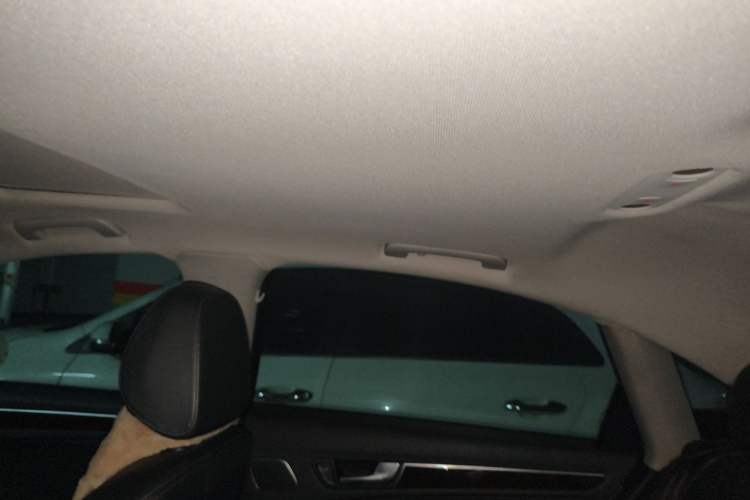 Used Audi A4L 2013 35 TFSI Automatic Comfort Model Headliner