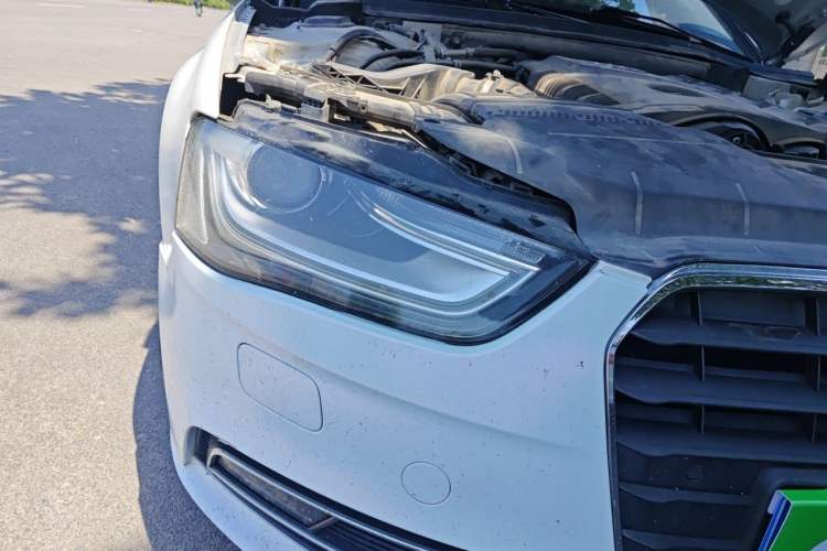 Used Audi A4L 2013 35 TFSI Automatic Standard Model Right Front Headlight