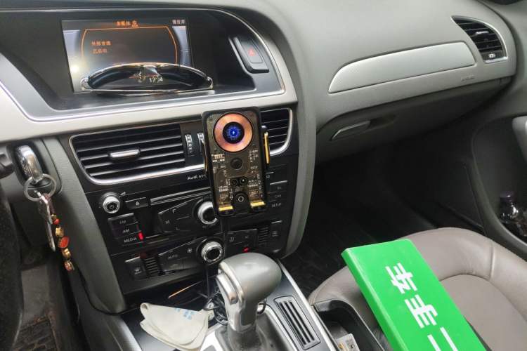 Used Audi A4L 2013 35 TFSI Automatic Standard Model Audio And AC Panel