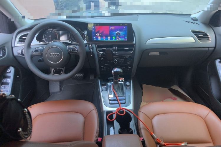Used Audi A4L 2013 35 TFSI Automatic Standard Model Center Console