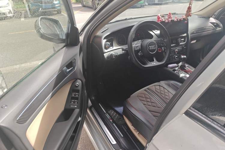 Used Audi A4L 2013 35 TFSI Automatic Standard Model Driver Seat
