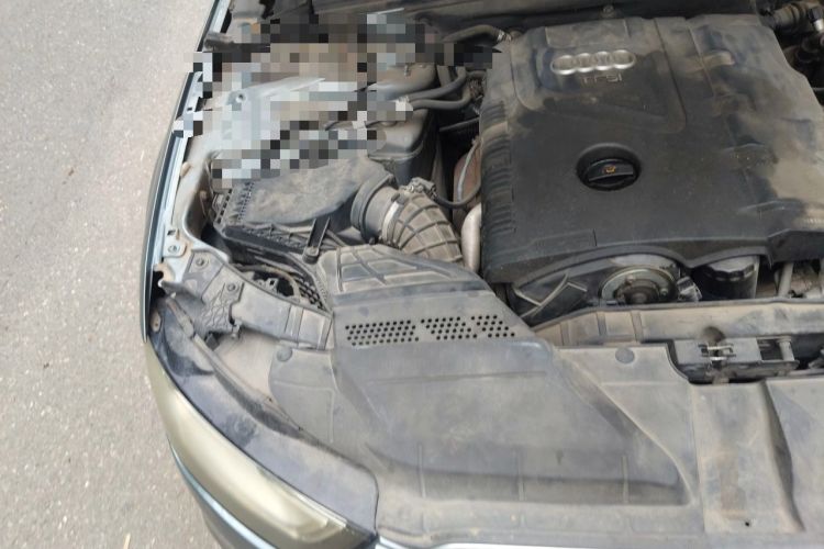 Used Audi A4L 2013 35 TFSI Automatic Standard Model Engine Bay Right