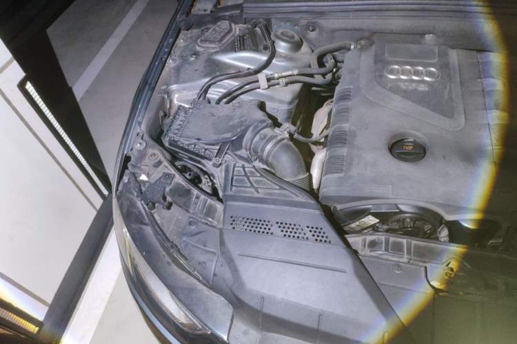Used Audi A4L 2013 35 TFSI Automatic Standard Model Engine Bay Right